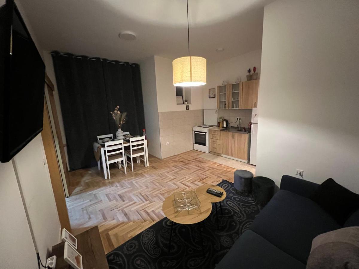 Le Royal Suites Sarajevo - City Center Buitenkant foto