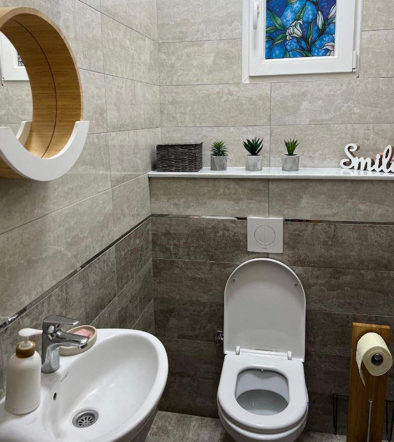 Le Royal Suites Sarajevo - City Center Buitenkant foto