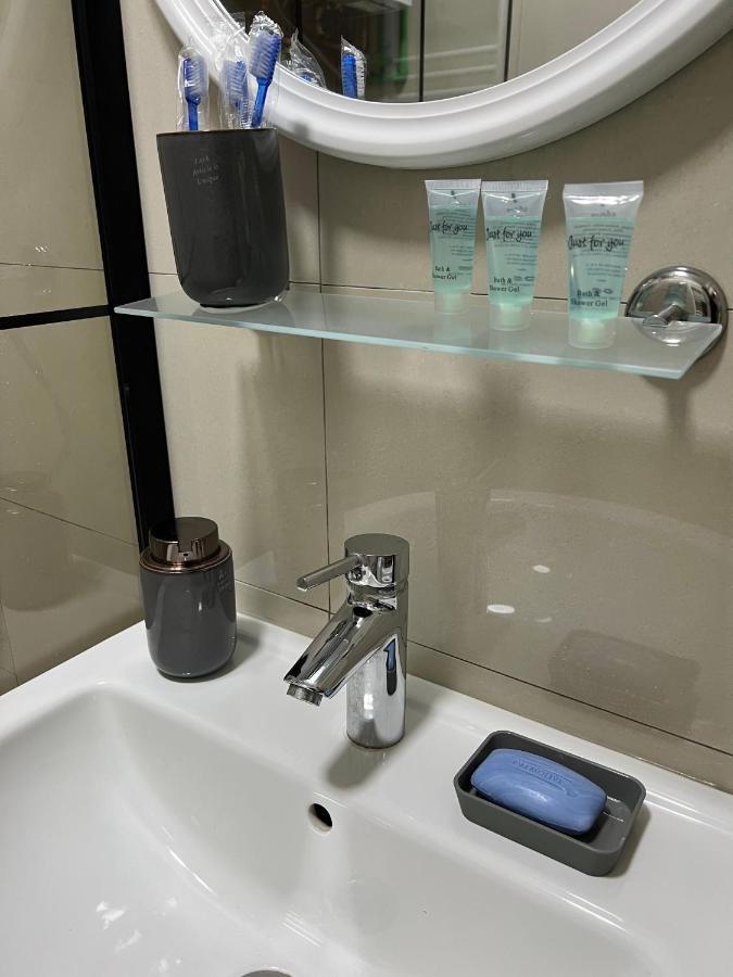 Le Royal Suites Sarajevo - City Center Buitenkant foto